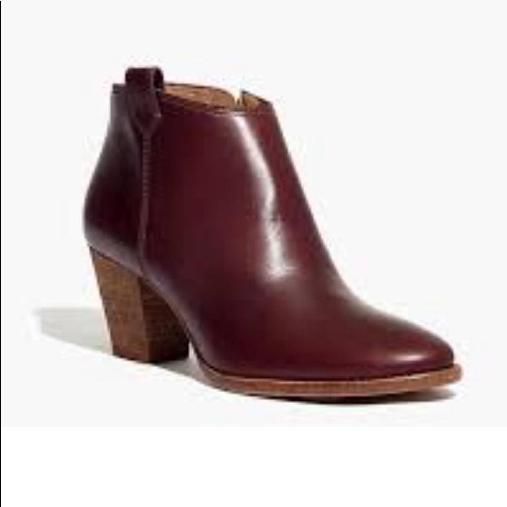 Like new Madewell Billie bootie maroon leather size 6.5